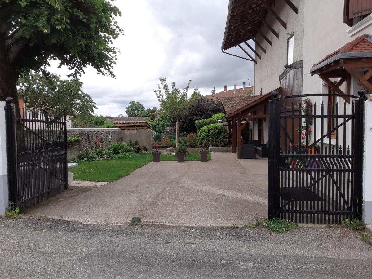 Les Copains D'Abord Villa Beaucroissant Dış mekan fotoğraf