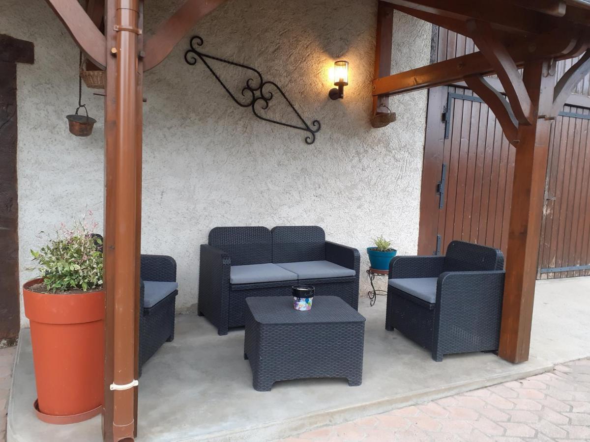 Les Copains D'Abord Villa Beaucroissant Dış mekan fotoğraf